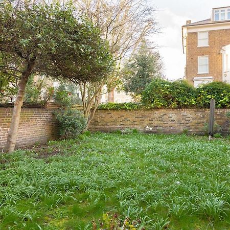 런던 The Chelsea Arms - Bright 3Bdr With Garden & Private Parking 아파트 외부 사진