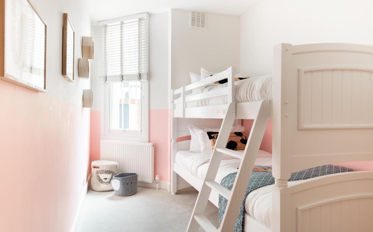 런던 The Chelsea Arms - Bright 3Bdr With Garden & Private Parking 아파트 외부 사진