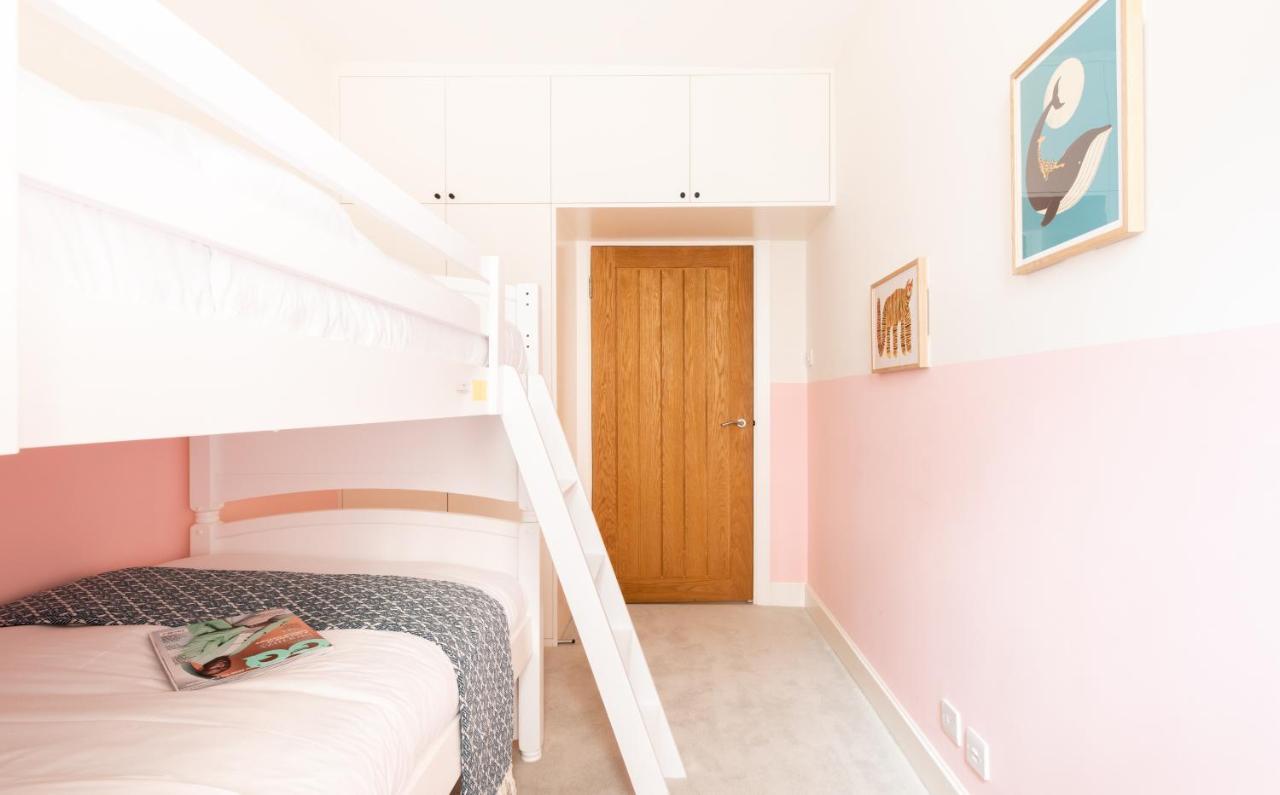 런던 The Chelsea Arms - Bright 3Bdr With Garden & Private Parking 아파트 외부 사진