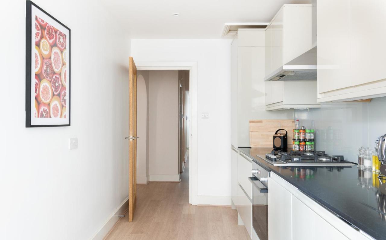 런던 The Chelsea Arms - Bright 3Bdr With Garden & Private Parking 아파트 외부 사진
